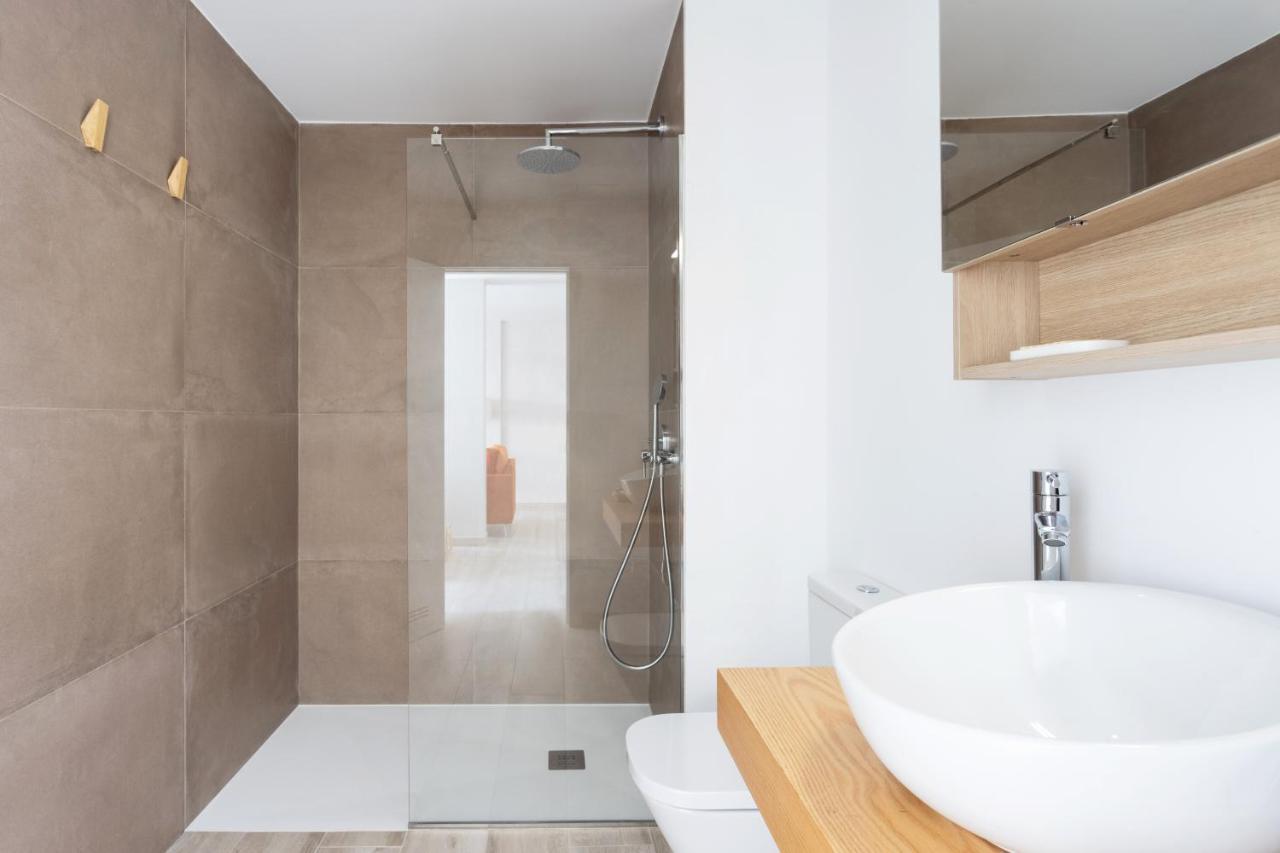 New 140M2 Loft-Style Flat At Town Heart, 3 Beaches Close Casa Leon El Médano Екстериор снимка